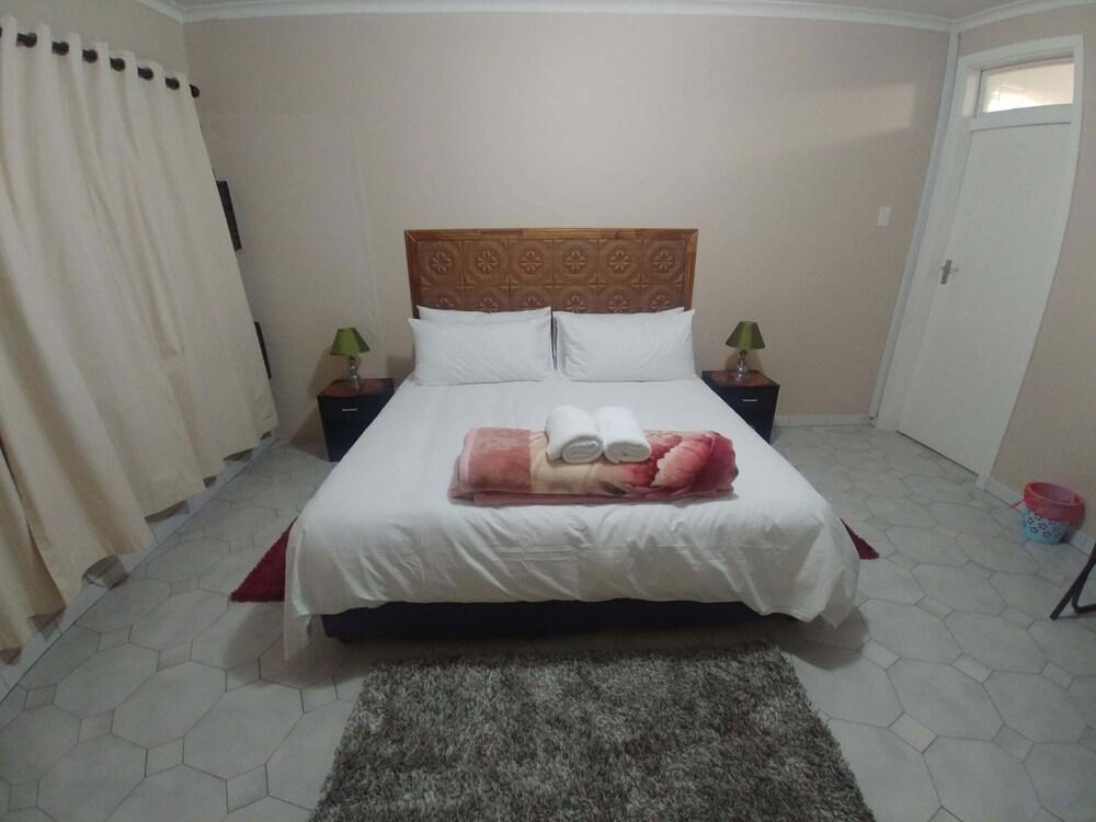 Nkosazana Guest House