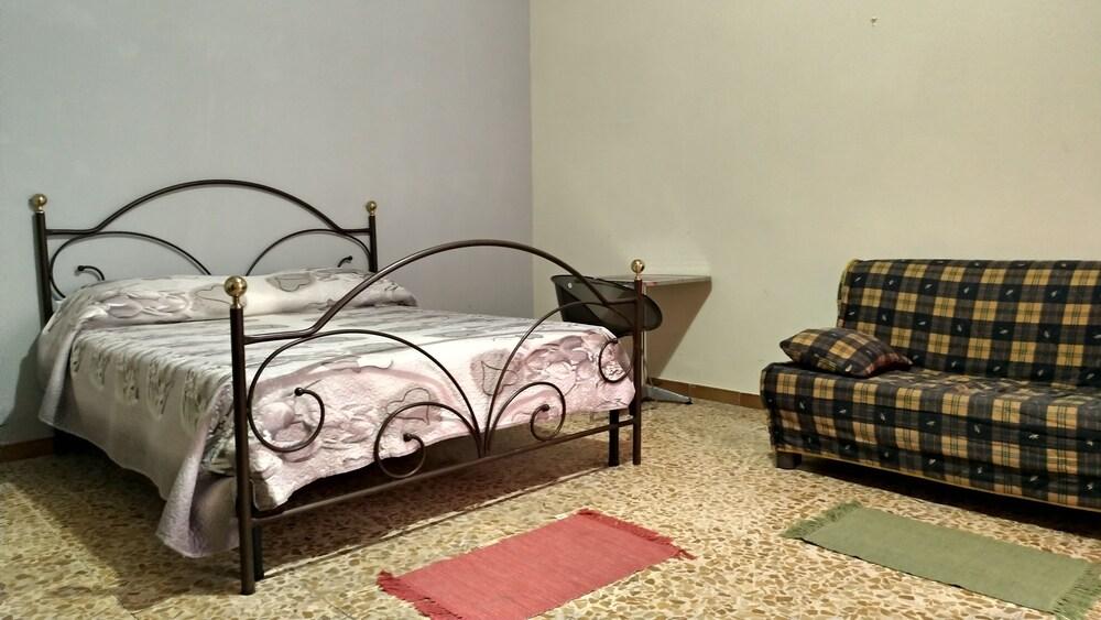 Port Village Vesuvius