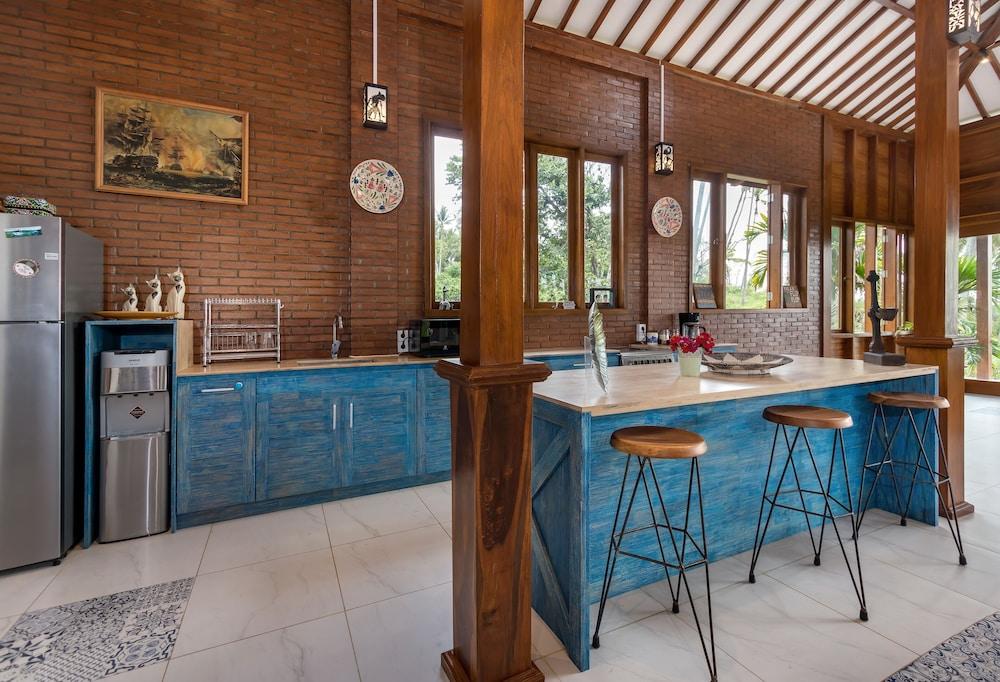 Villa Ronggo Mayang Bali