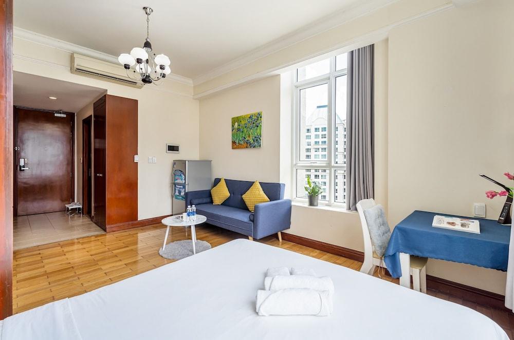 The Manor 2 Apartment - Rooftop Pool