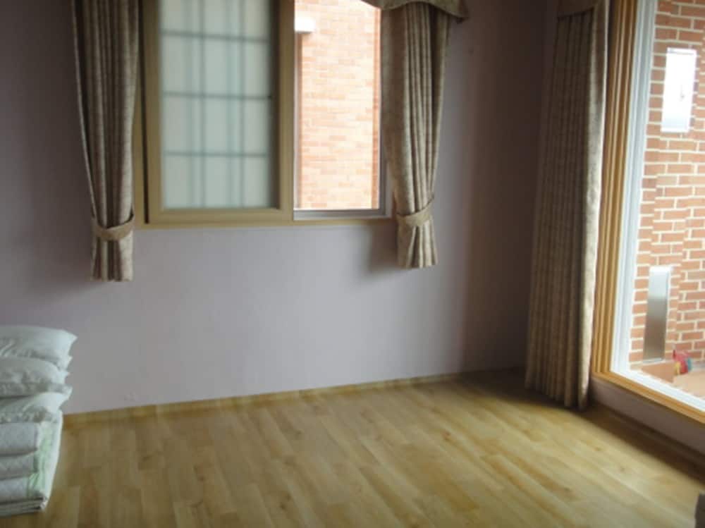 Naksan Crova Condotel