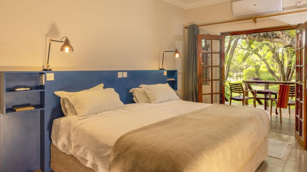 Sedia Riverside Hotel