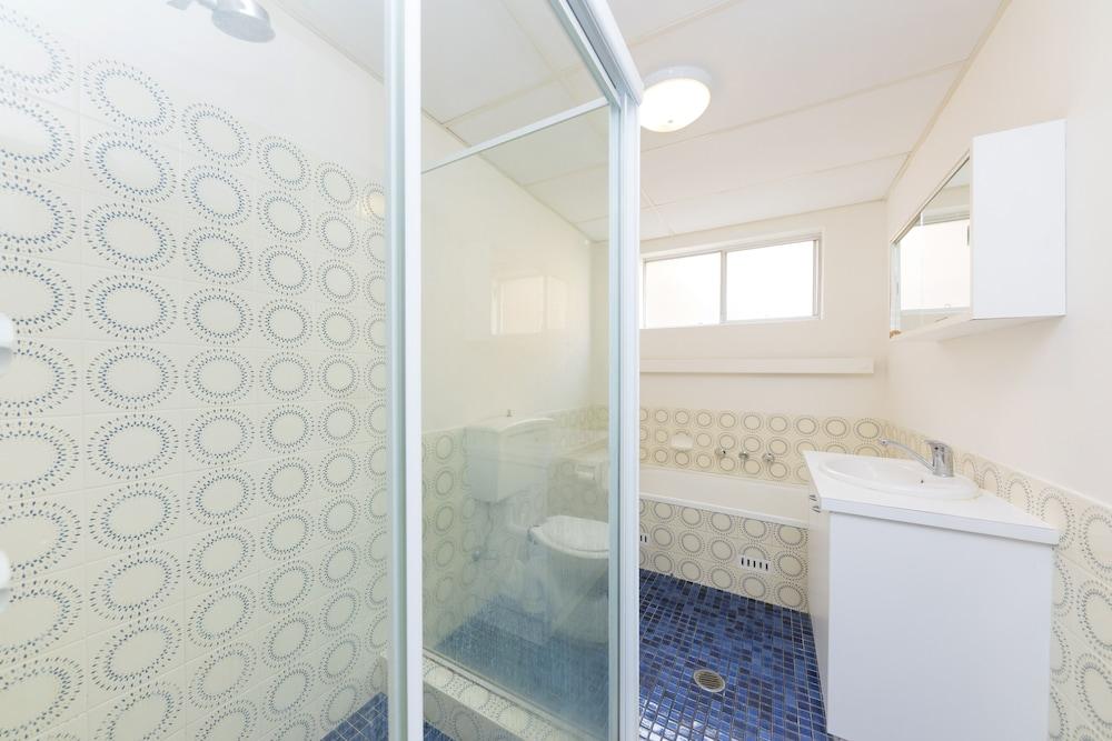 Dolphin Court unit 1