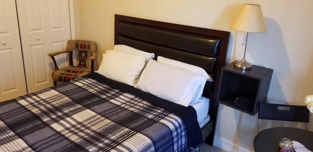 Hennessey House Florida