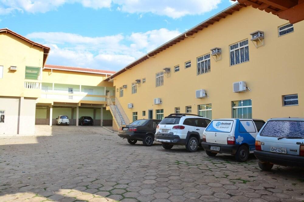 Hotel Renascer Palace