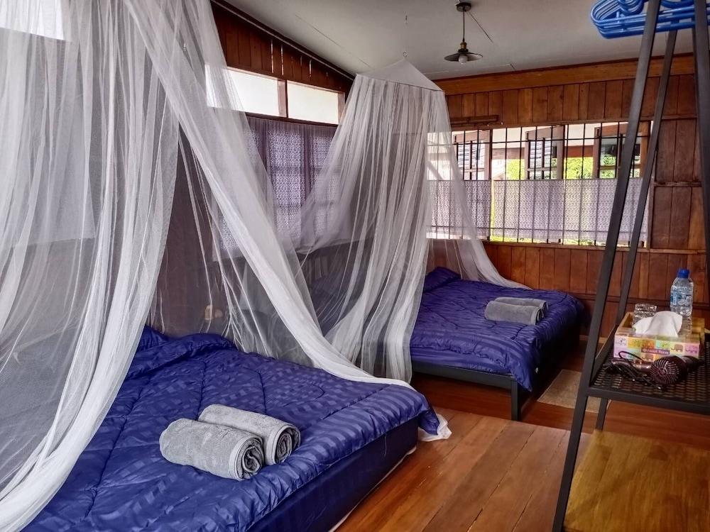 Just More Boutique Homestay Phrae