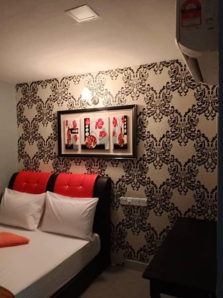 USJ21 at Dalton United Hotel