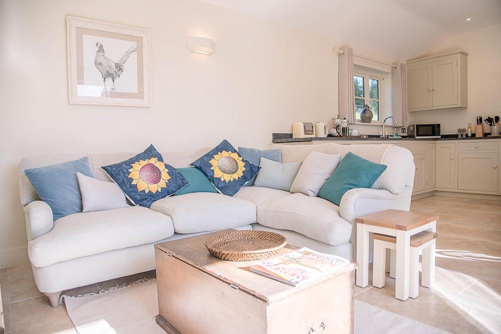 Hill Stables, Ufford