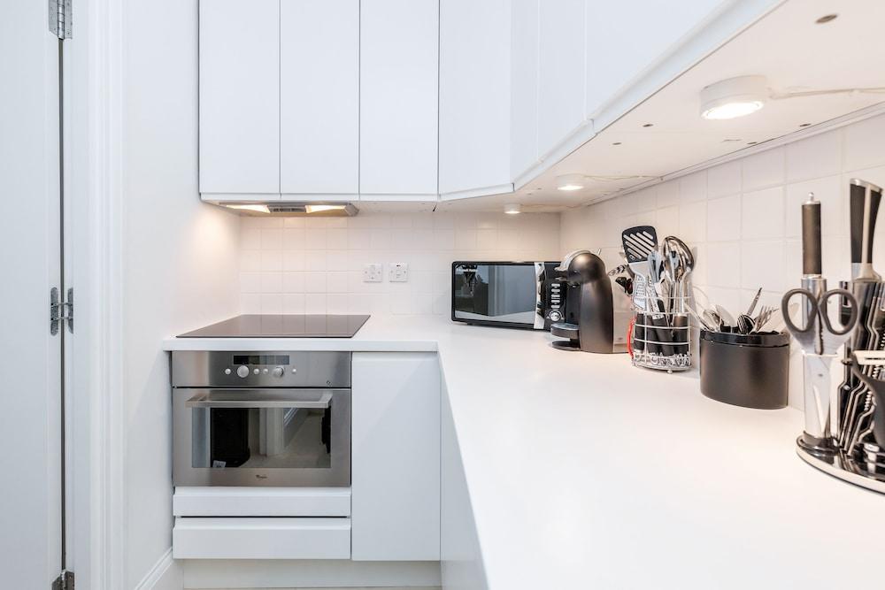 Distinctive apartment for 3 with mezz