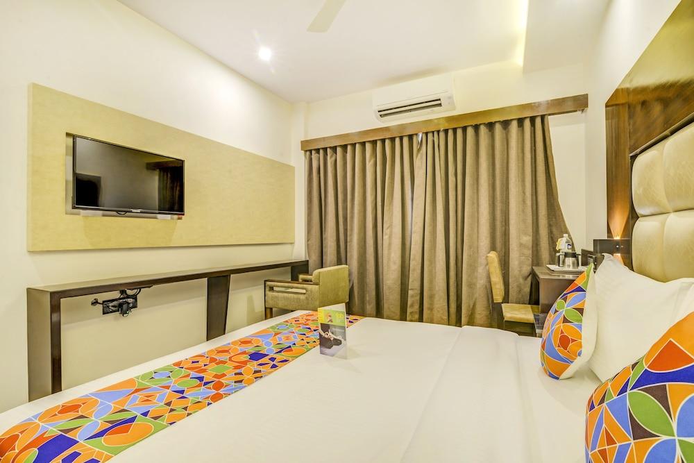 FabHotel Urban Court