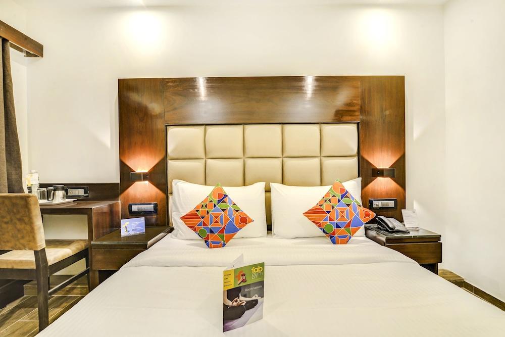 FabHotel Urban Court