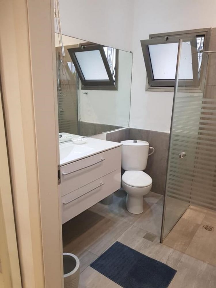 Gorgeous Studio On Hilton Beach