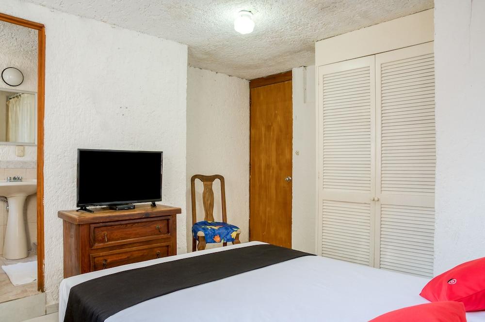 Capital O Farallon Inn, Cancún