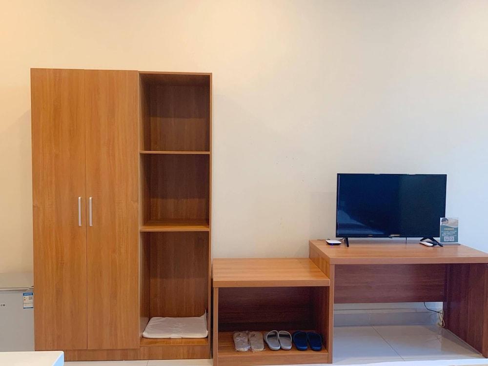 Zhongxin Holiday Hotel