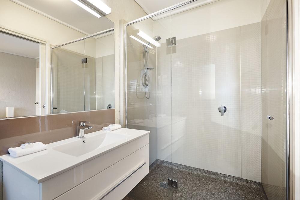 Whitecliffs Beach Resort