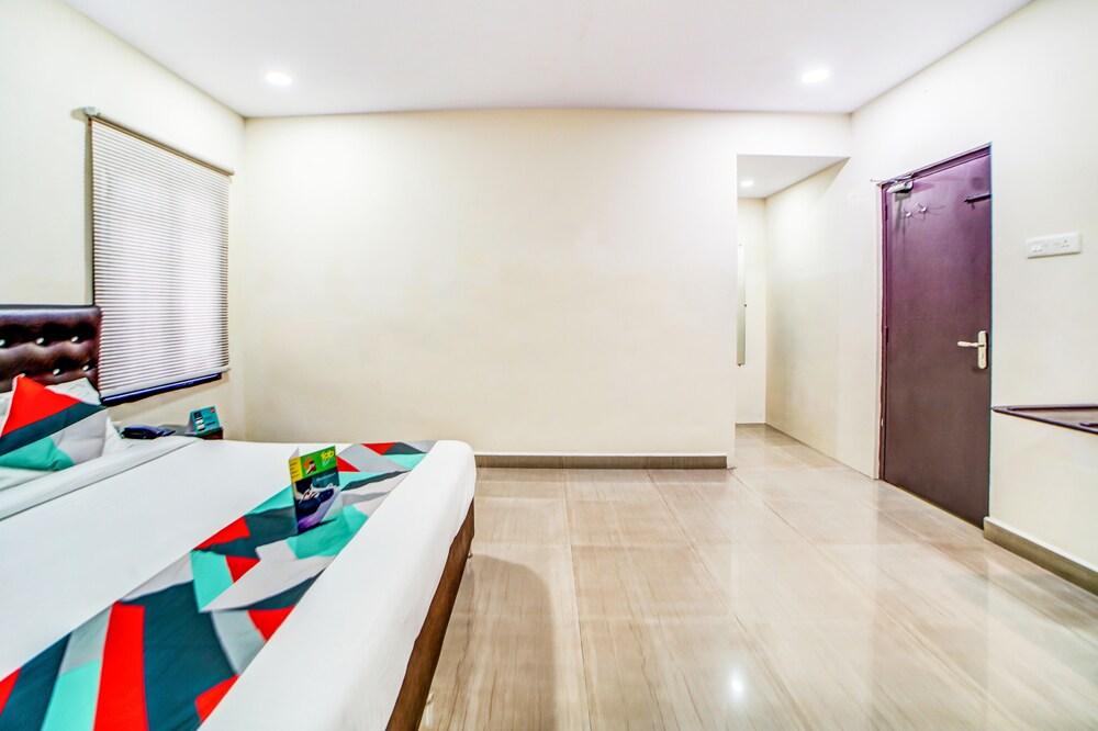 FabExpress Akshaya Inn