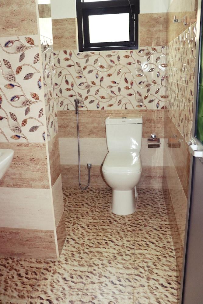 Sea Avenue Eco Garden