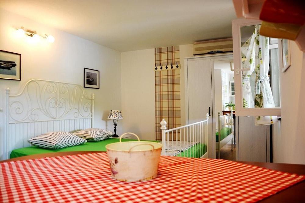 Bay House Rosohotnica