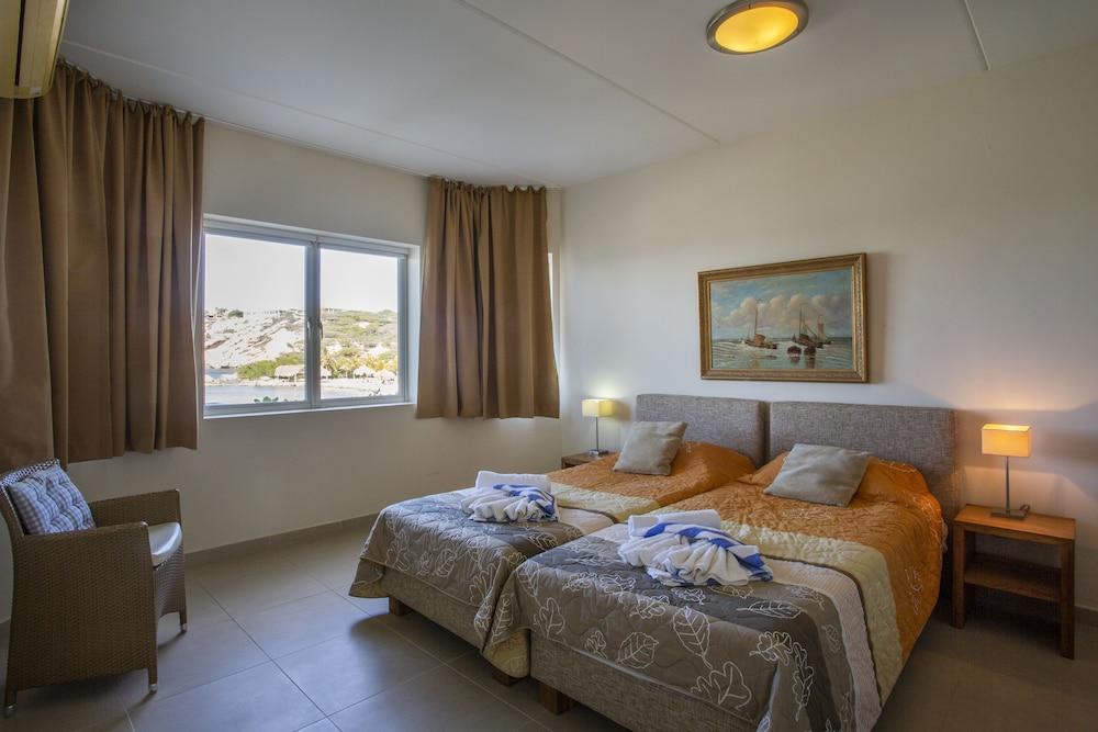 Blue Bay Beach Apartments