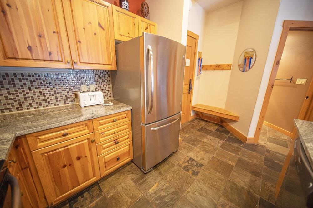 Expedition Station 8564