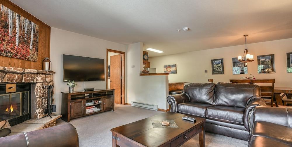 Snow Dance Manor 301