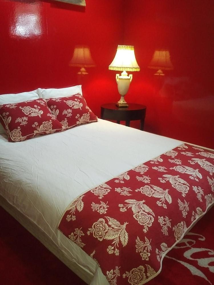 Hamilton Guest House by Elevate Rooms