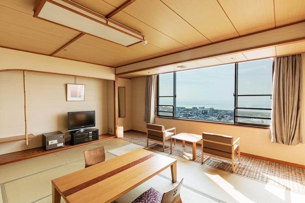 Kamenoi Hotel Awajishima