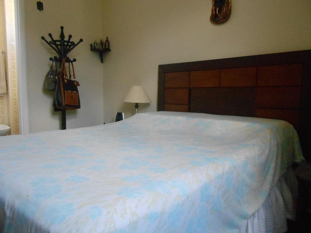 Gohouse - Cupertino 1104