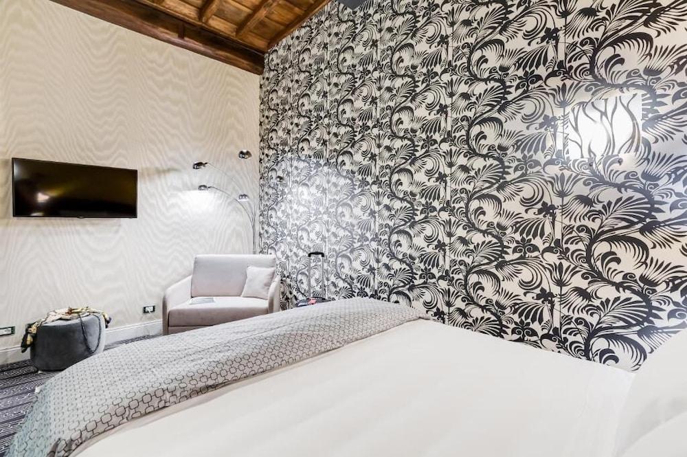 Premium Private Suites