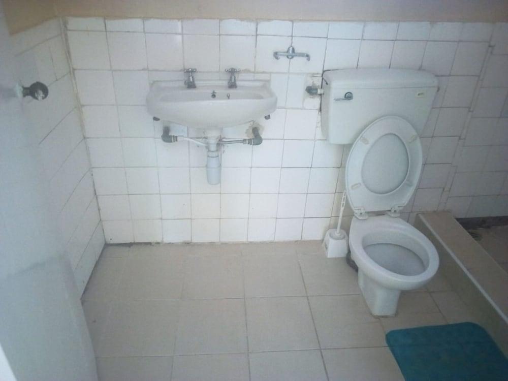 Falls Hippo Point Hotel