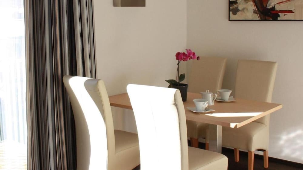 die dorfvilla - ALLES ANDERS