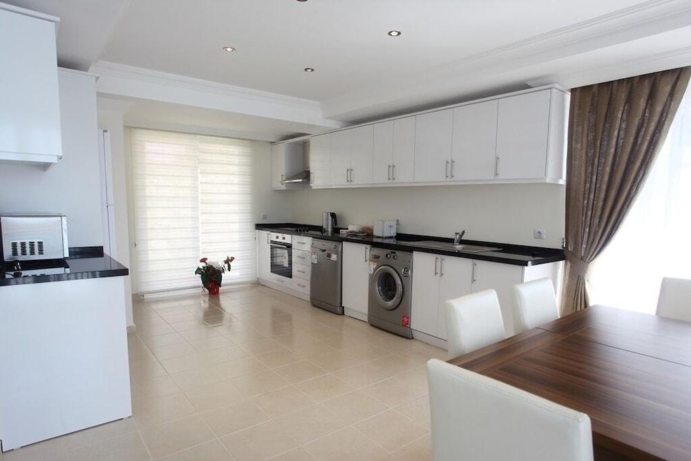 Golden Heights Villa 15