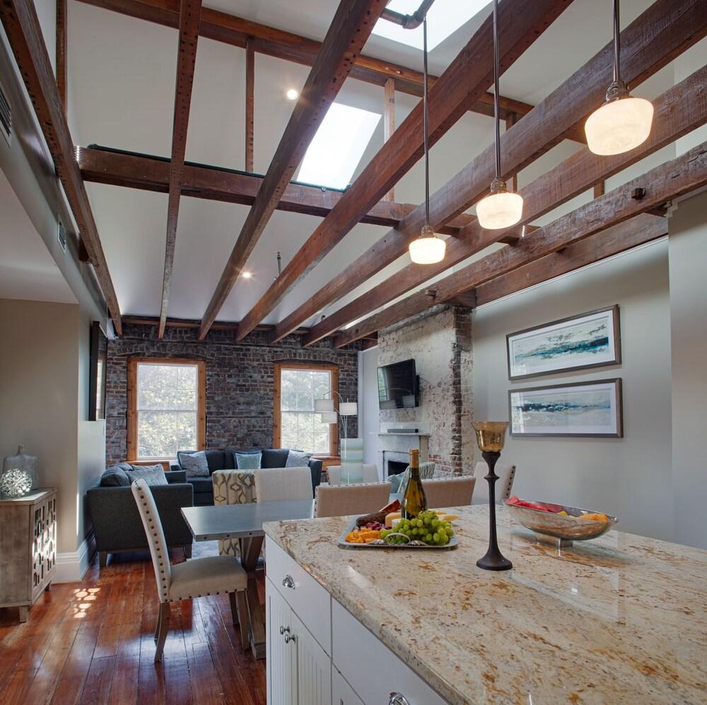 Sprawling Penthouse blocks from River