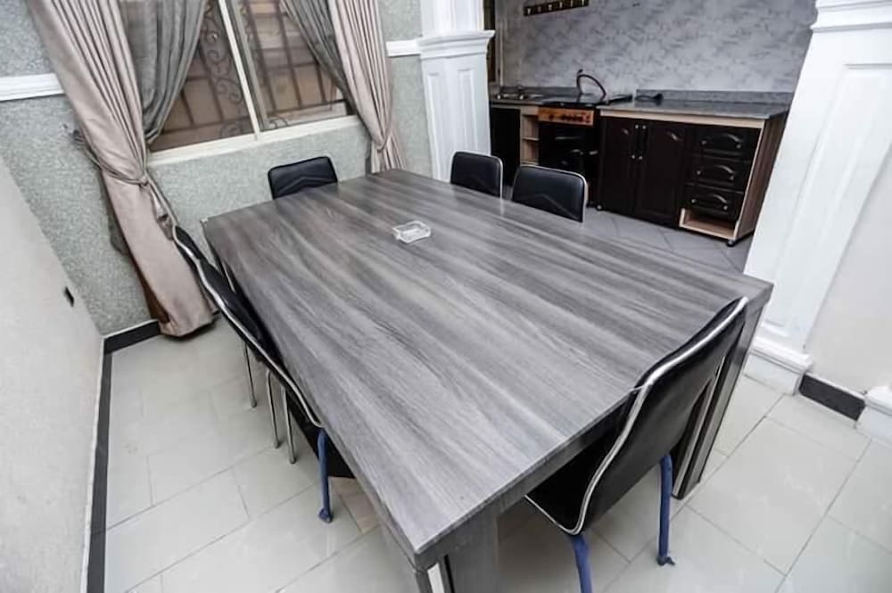 Green Palm Apartments