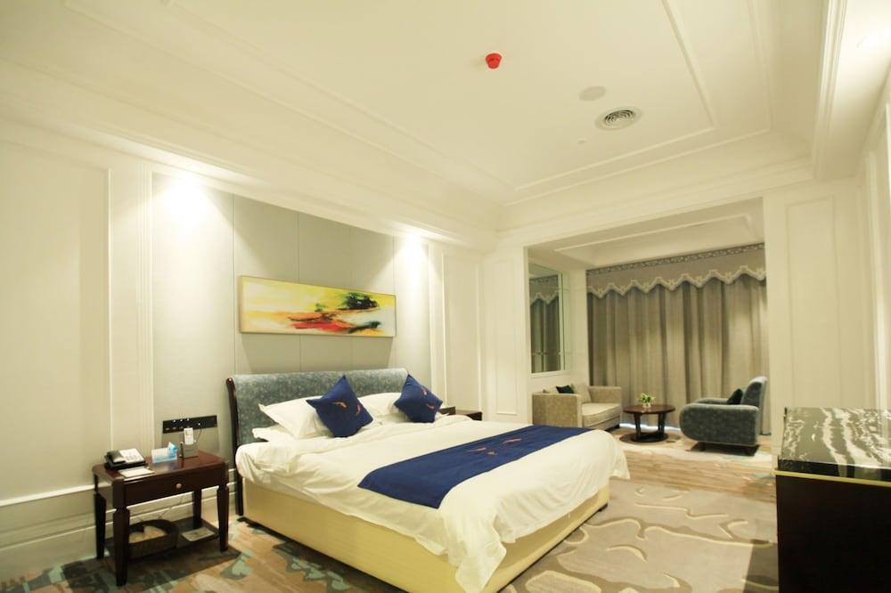 Liangchen Meijing Hotel