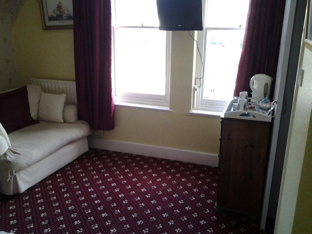 Strathmore Guest House