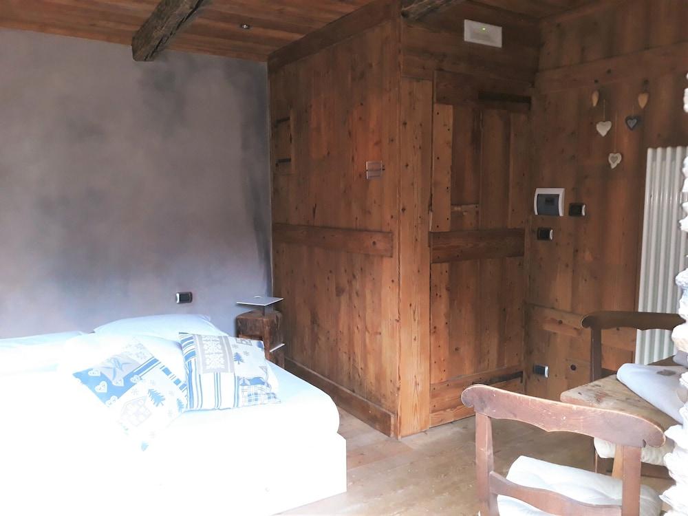 Albergo Diffuso La Marmu