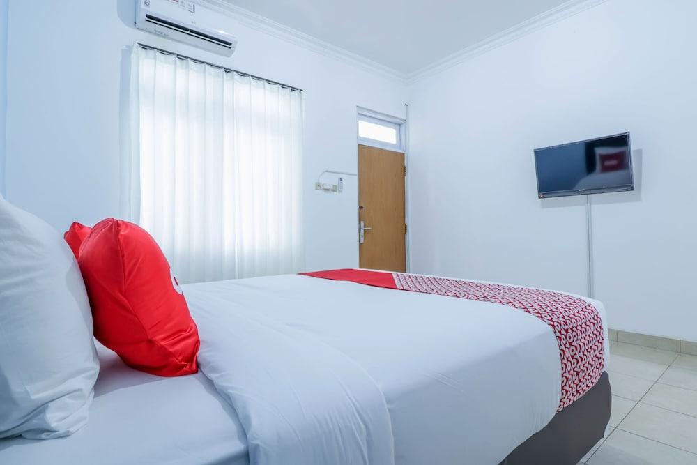 OYO 1755 De'balcon Accomodation Near Ngurah Rai Airport