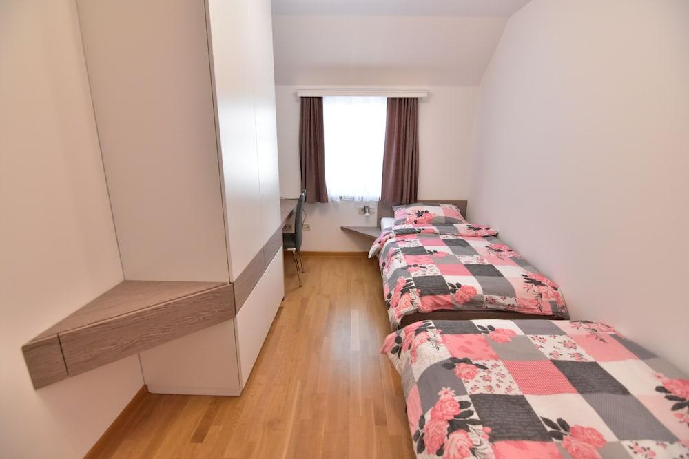 Vila Kljuce Apartments Bled