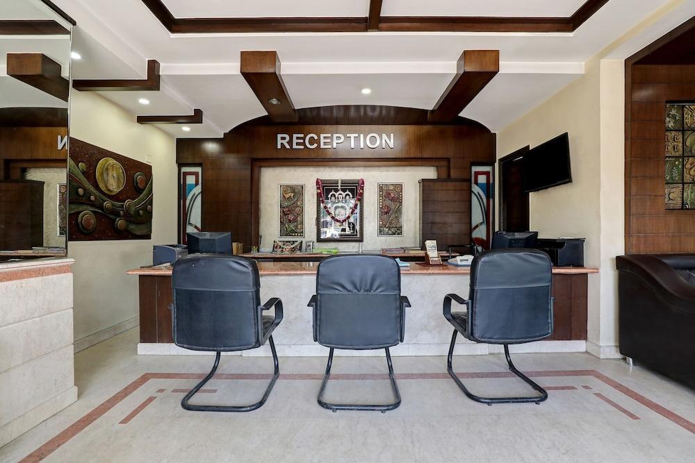 OYO 38662 Snt Comforts Lodge