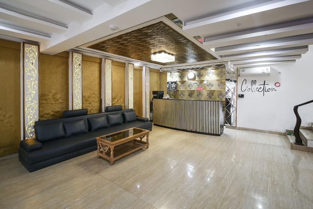 Collection O 50114 S R Grand Charbagh