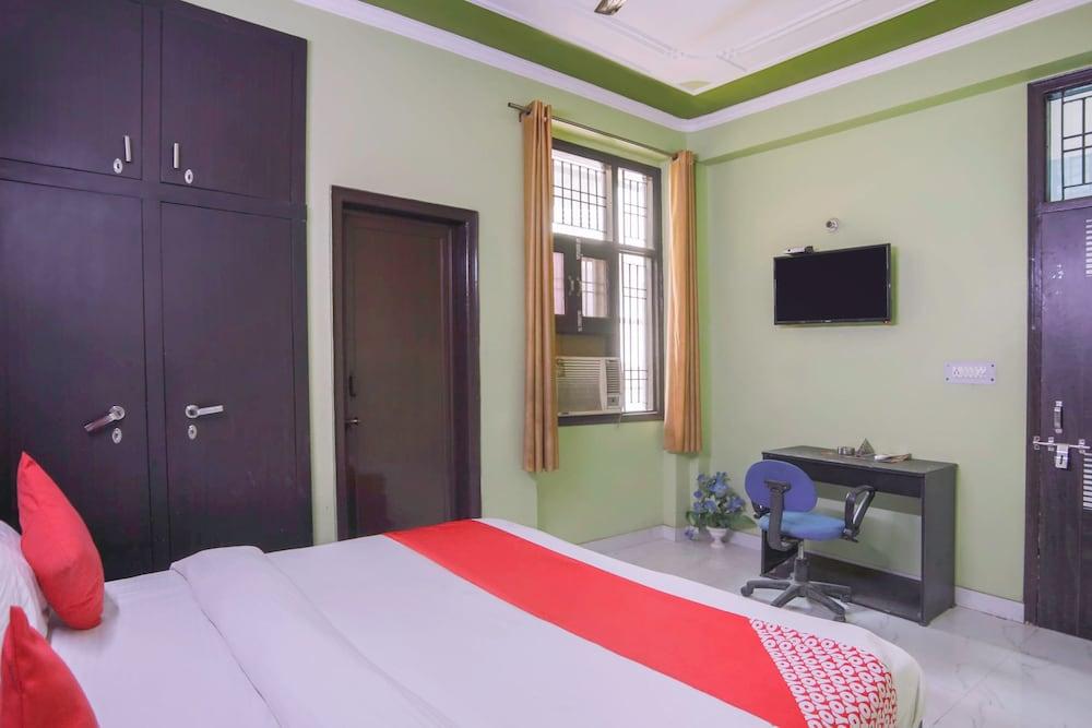 OYO 28604 Akki Residency