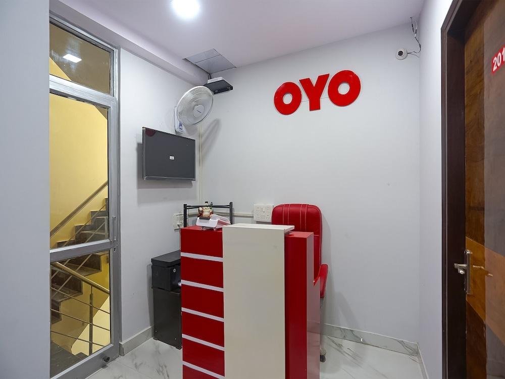 OYO 41215 Three Kings