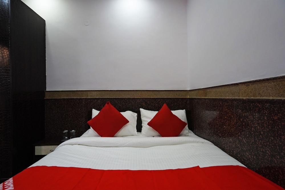 OYO 49019 Aasha Residency