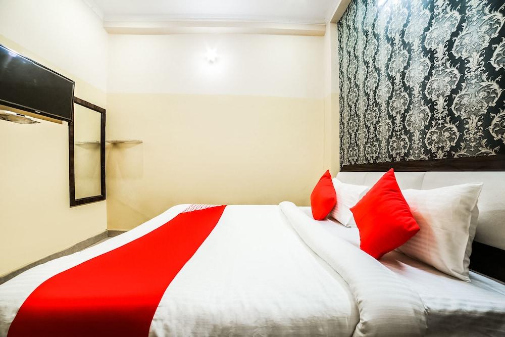 OYO 44135 Jyoti Palace