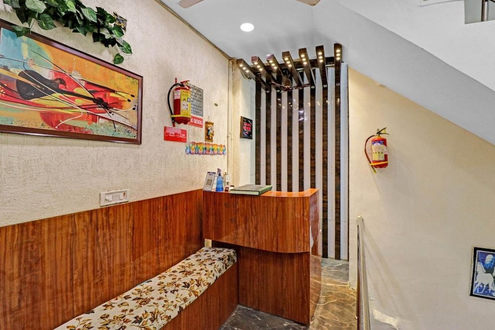 OYO 45940 Grand Imperial