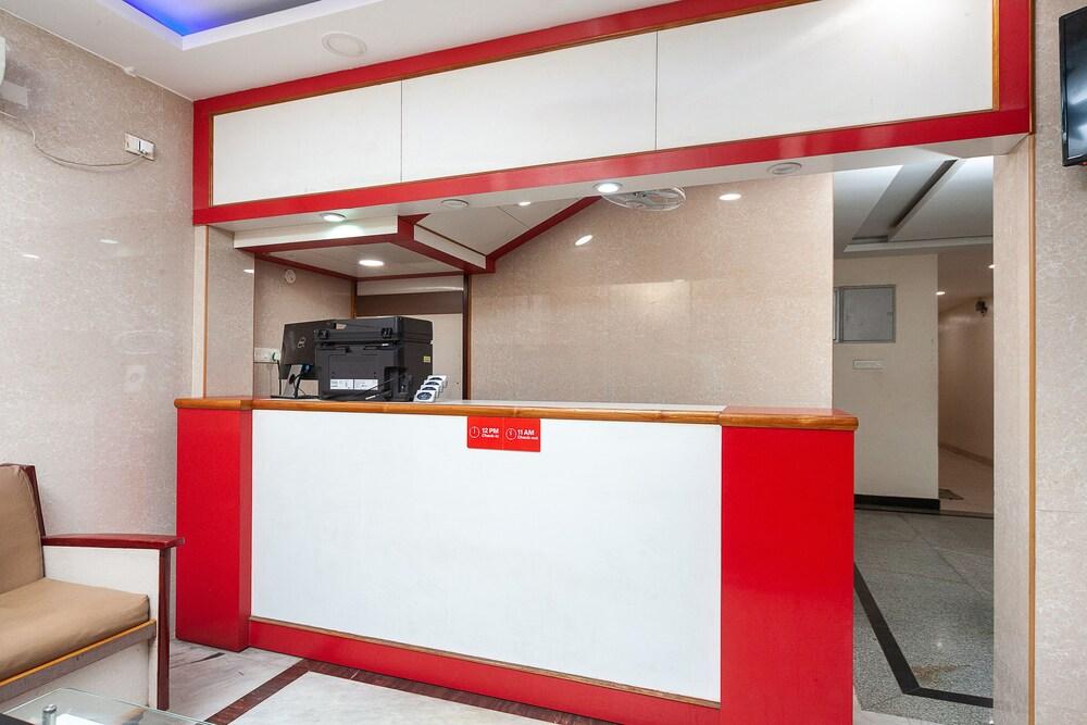 SPOT ON 37272 Alfa Palace