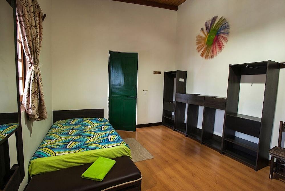 Casa Hospedaje La Bohemia - Hostel