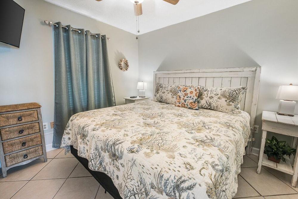 Island Winds West by ALBVR