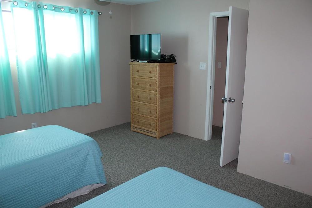 Sugar Beach Condos by ALBVR